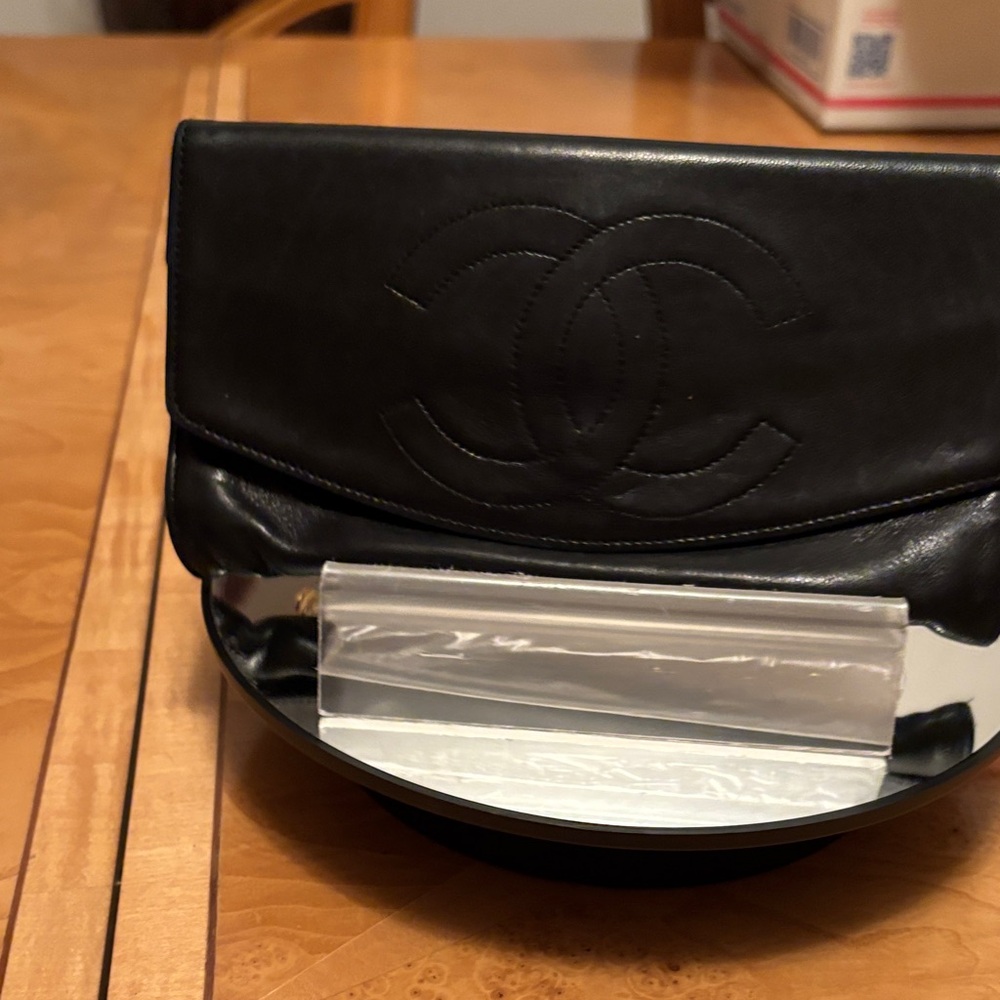 Vintage CHANEL CC Lambskin Black Leather Flap Wallet
